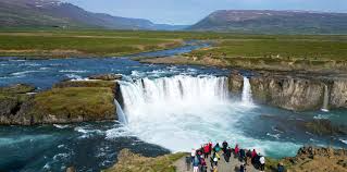 Waterfalls, Geysers and Glacier